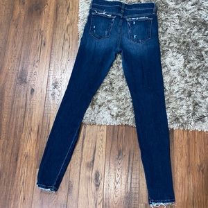 Size 27 Joe’s Jeans Distressed Skinny Jeans Super Cute